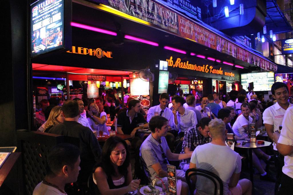 Готель Pula Silom Бангкок Екстер'єр фото